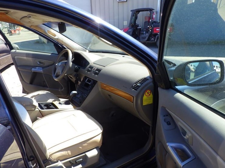 2004-volvo-xc90-image-6