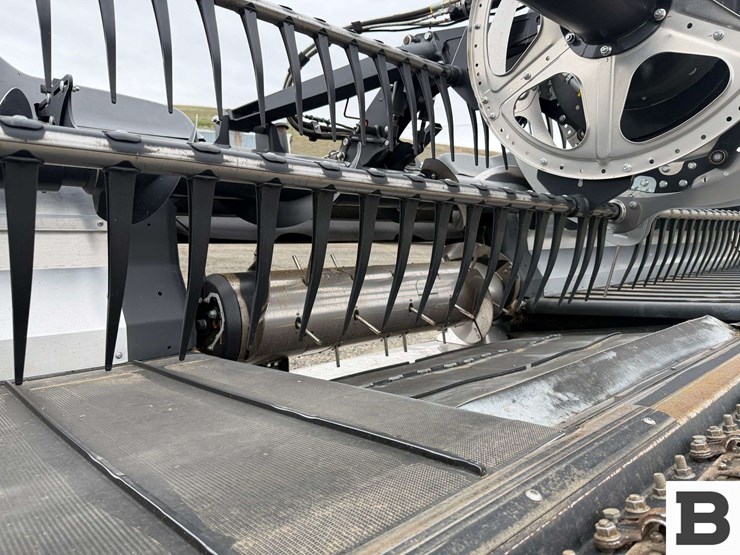 2023-mac-don-fd240-image-32