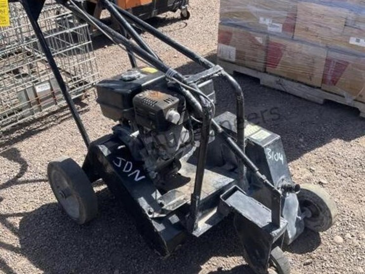 gas-powered-turf-saw-image-1