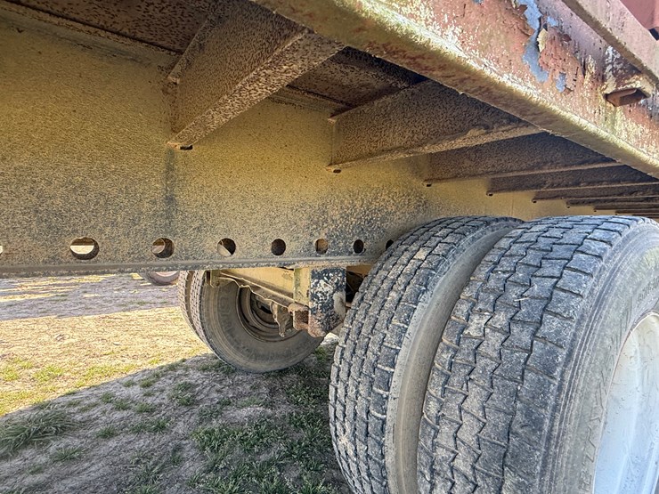 1965-trailmobile-trailer-image-21