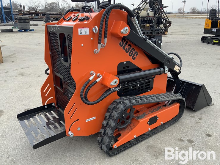 2025-massey-ferguson-730-image-20