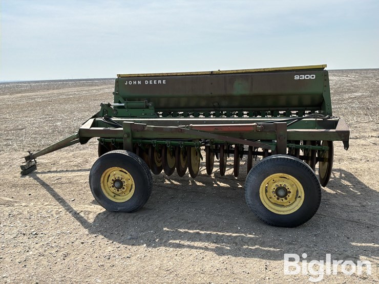 john-deere-9300-image-6
