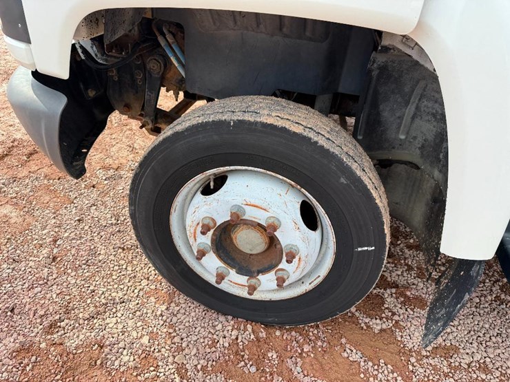 #205-•-lot-205-image-9