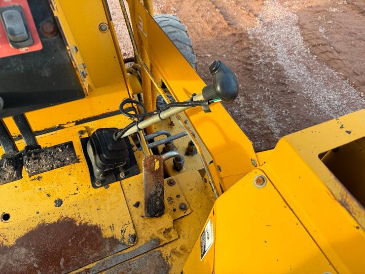 deere-210le-image-36