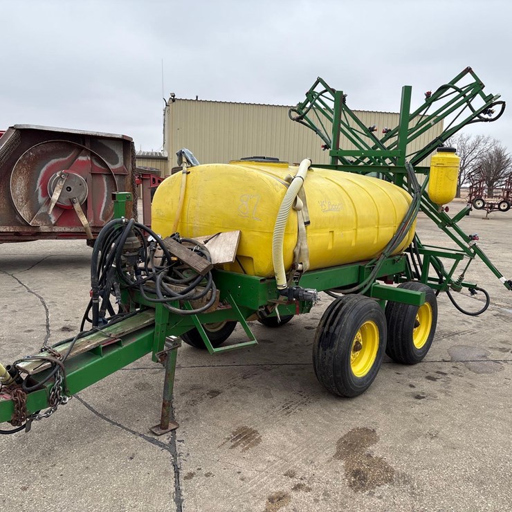 500 Gallon Pull Type Sprayer