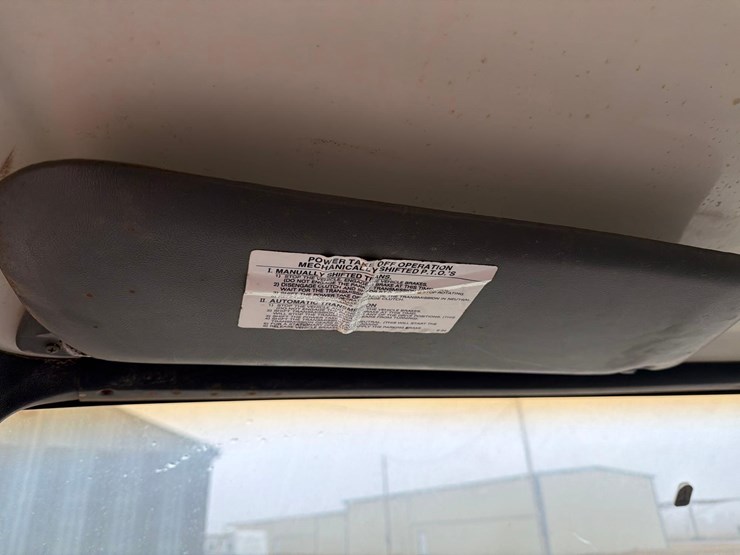 1990-ford-f700-image-47