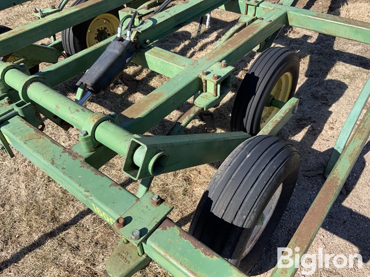 john-deere-1600-image-12