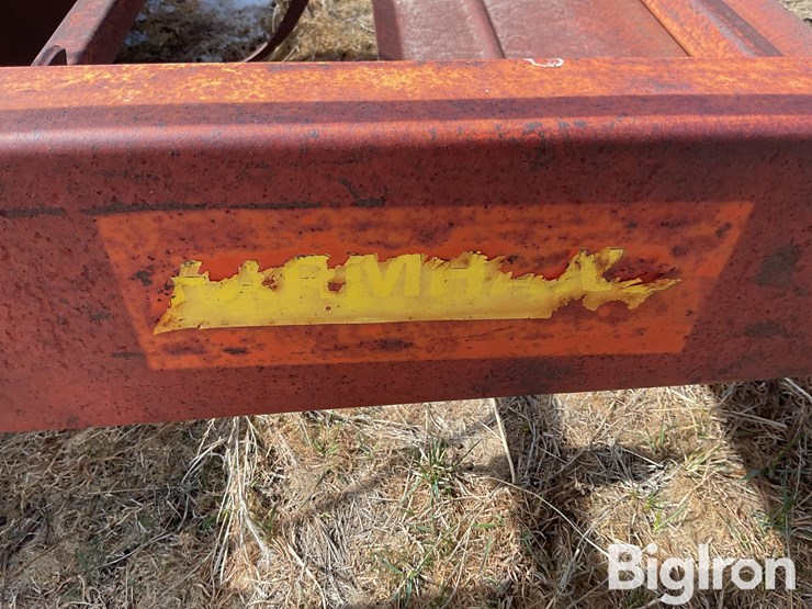 farmhand-8-bale-image-19