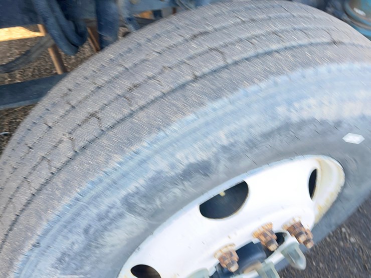 2004-caterpillar-c12-image-18