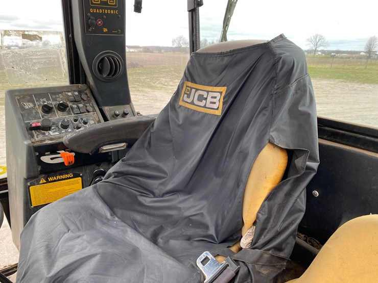 jcb-fast-trac-2140-image-46