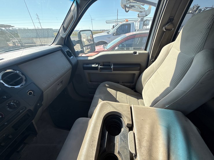 2008-ford-f350-image-39