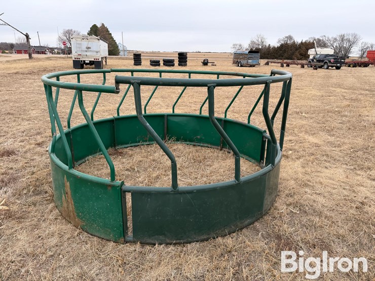 round-bale-feeder-image-6