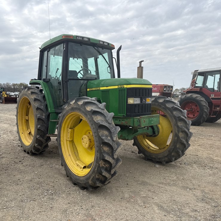 JOHN DEERE 6410