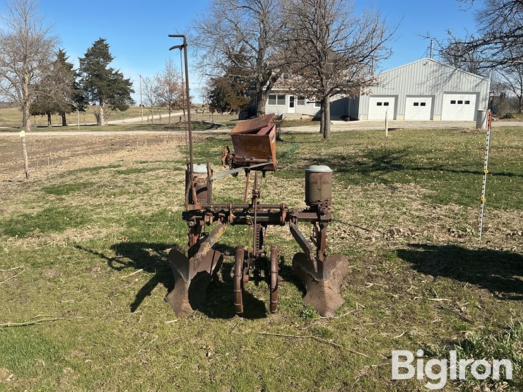 2r40-planter-image-2