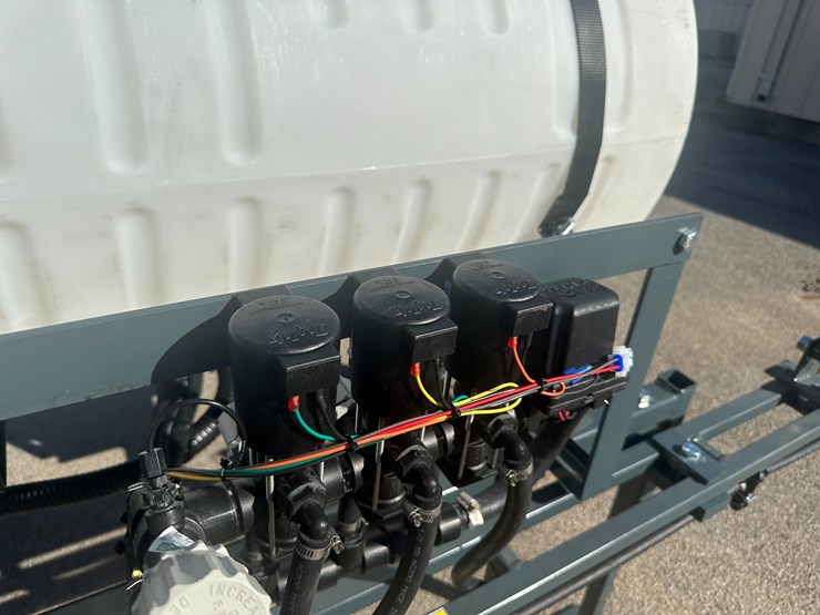 #32797-•-**unused-bowman-agmate-30'-200-gallon-sprayer-image-32