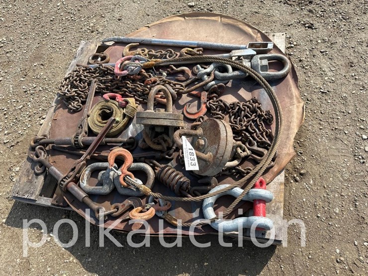 1833---pallet-of-chains/-clevises/-etc.-image-1