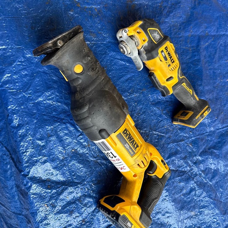 DEWALT 20V SAW/ SHEETROCK SAW