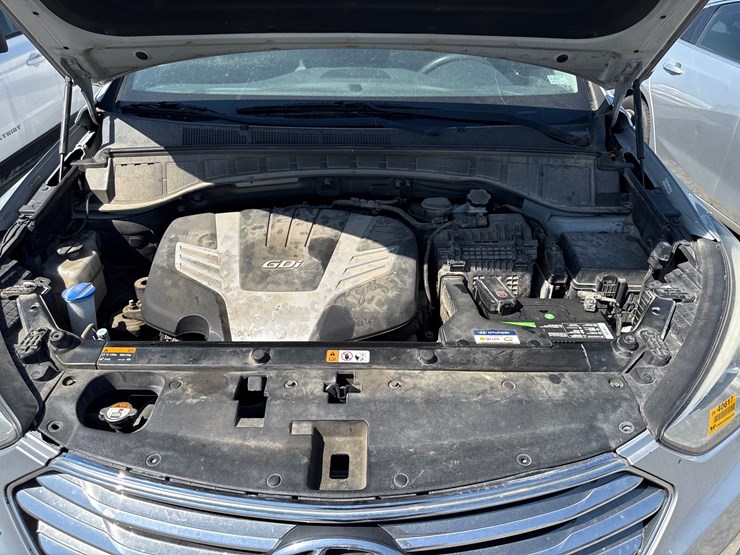 2015-hyundai-santa-fe-image-33