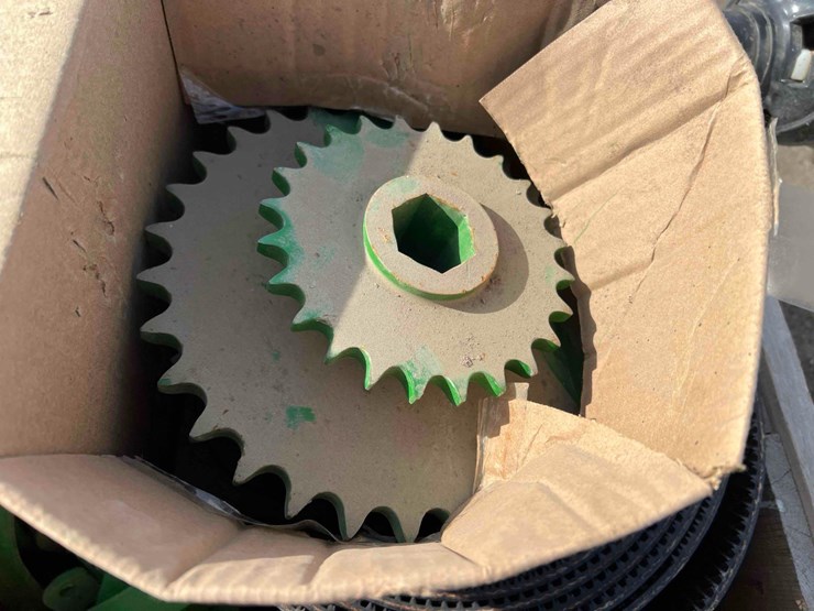 john-deere-568-image-31