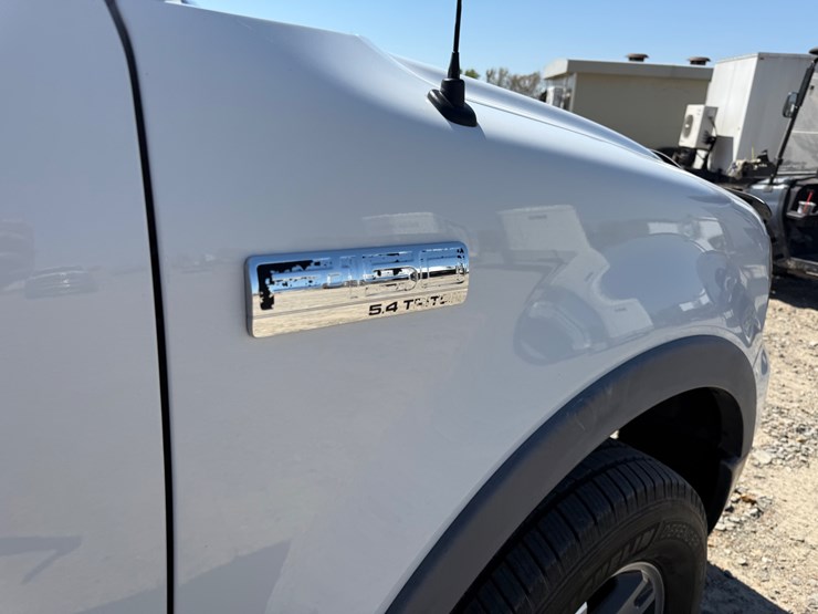 2005-ford-f150-image-17