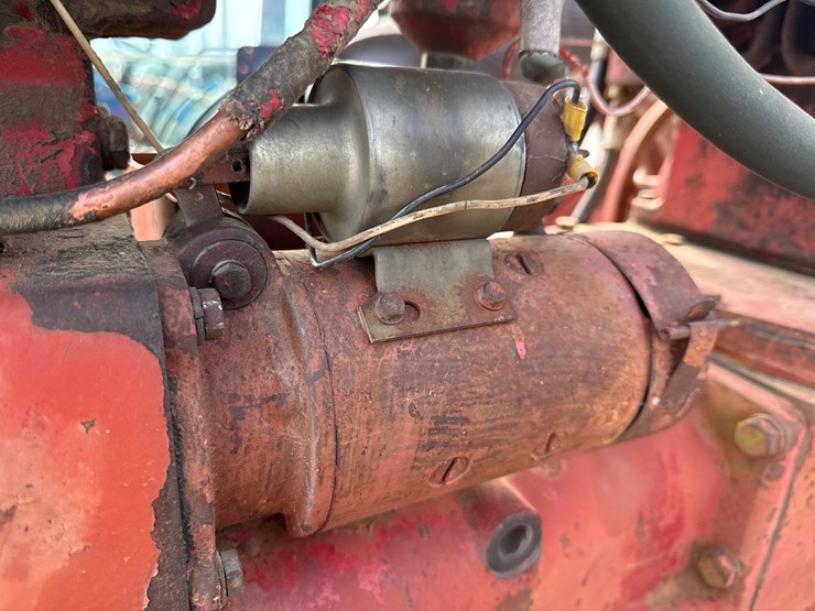 #75-•-mccormick-farmall-450-tractor-933-inv#-42875-image-35