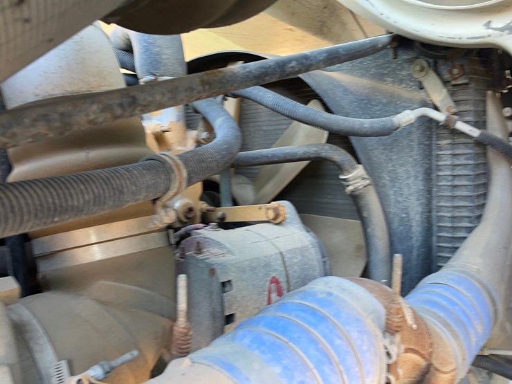 2004-caterpillar-c12-image-14