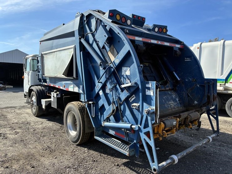 2009-autocar-xpeditor-image-4