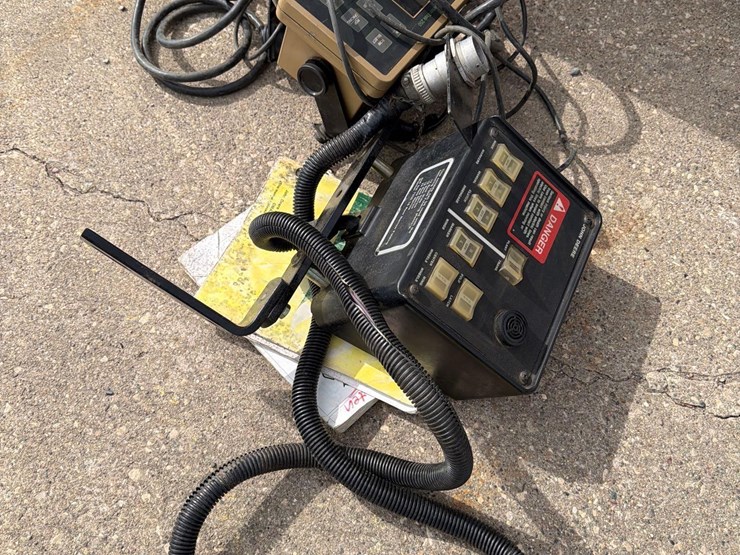 1994-john-deere-7200-image-39