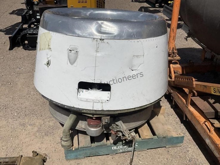 jet-engine-on-rolling-skid-image-10