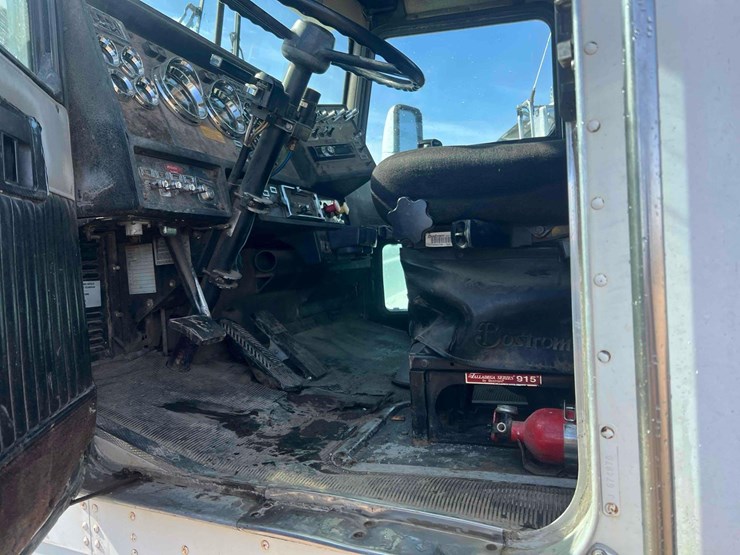 1995-kenworth-t800b-image-19