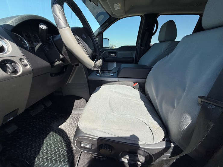 2005-ford-f150-image-26