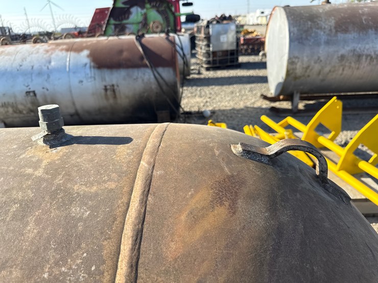 #5348-•-~250gal-propane-tank-image-12