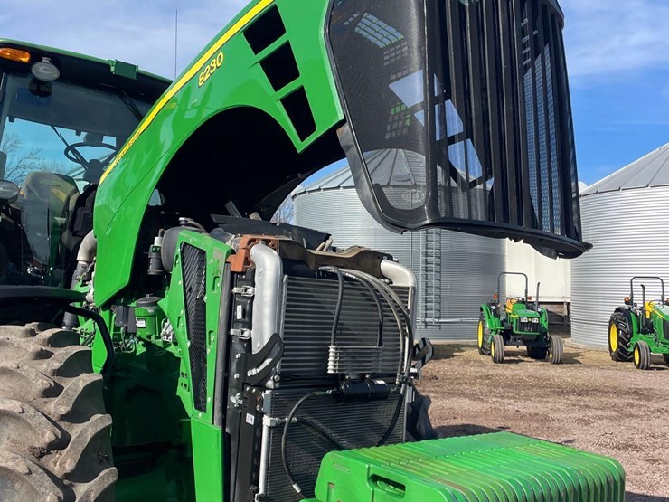 2007-john-deere-8230-image-30