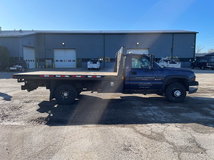 2005-chevrolet-3500-image-4