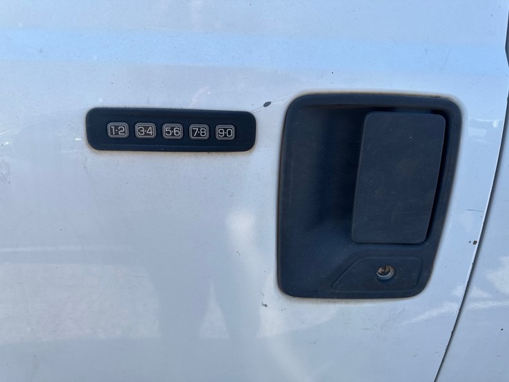 2008-ford-f350-image-25