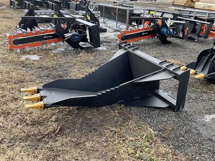 2025-pabreak-skid-steer-stump-bucket-(new)-image-1