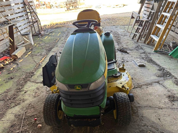 john-deere-x320-image-4
