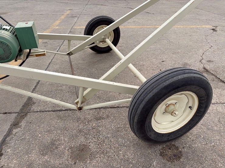 buhler-farm-king-1034-image-9