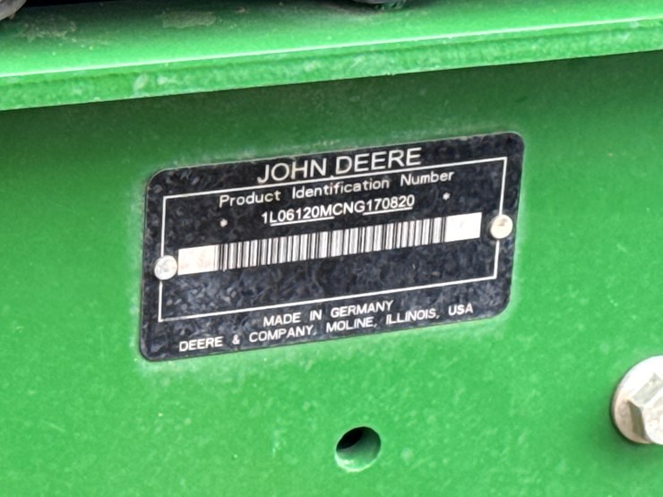 2023-john-deere-6120m-image-21