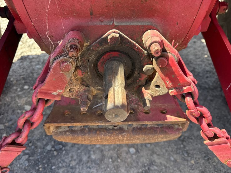 massey-ferguson-230-image-7