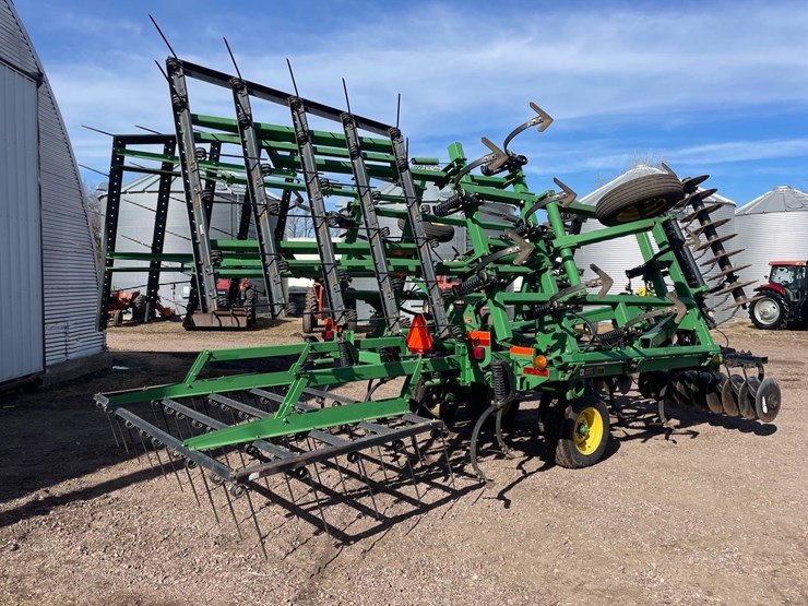 john-deere-726-image-3