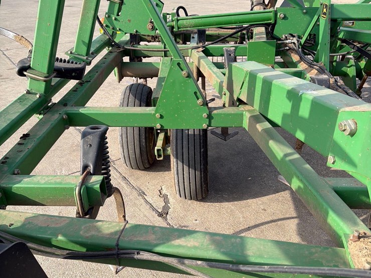 john-deere-726-image-36
