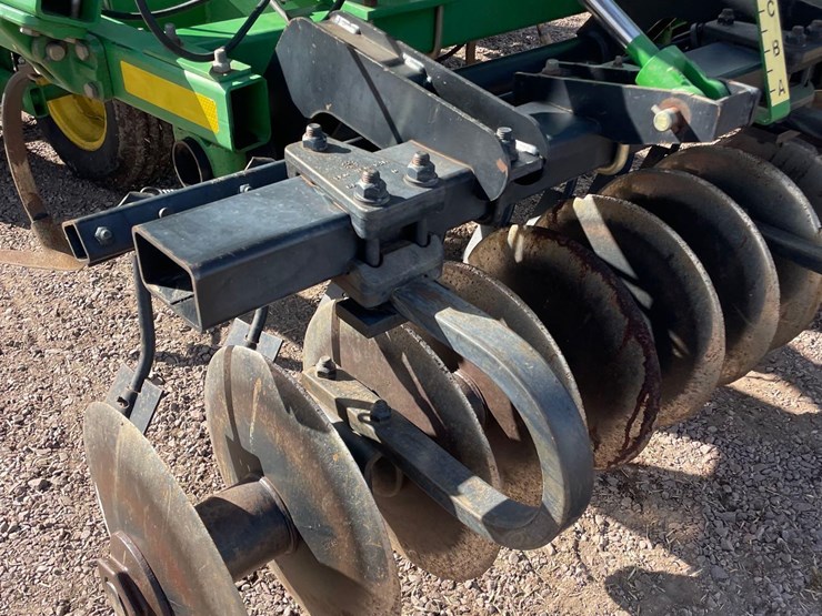 john-deere-726-image-35
