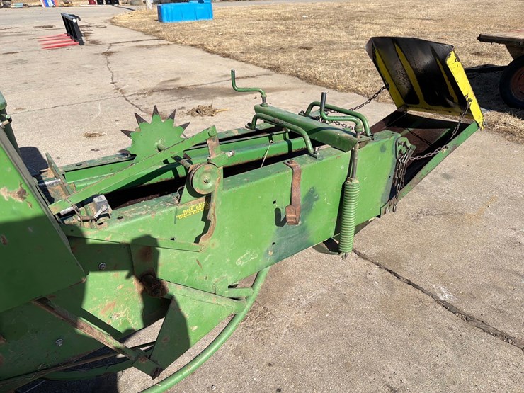 john-deere-336-image-6