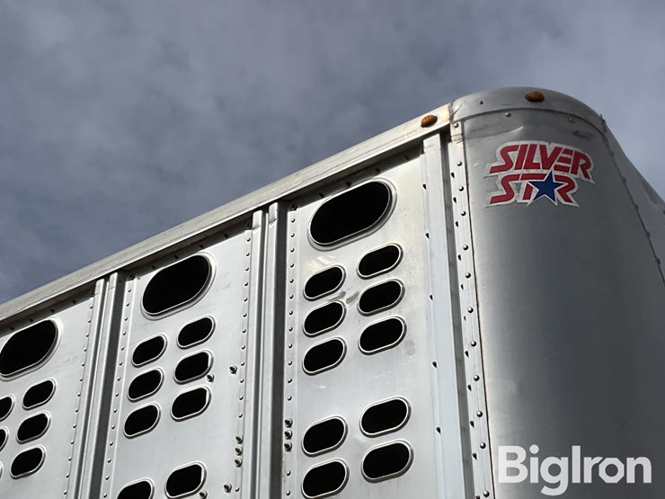 2015-wilson-livestock-trailer-image-11