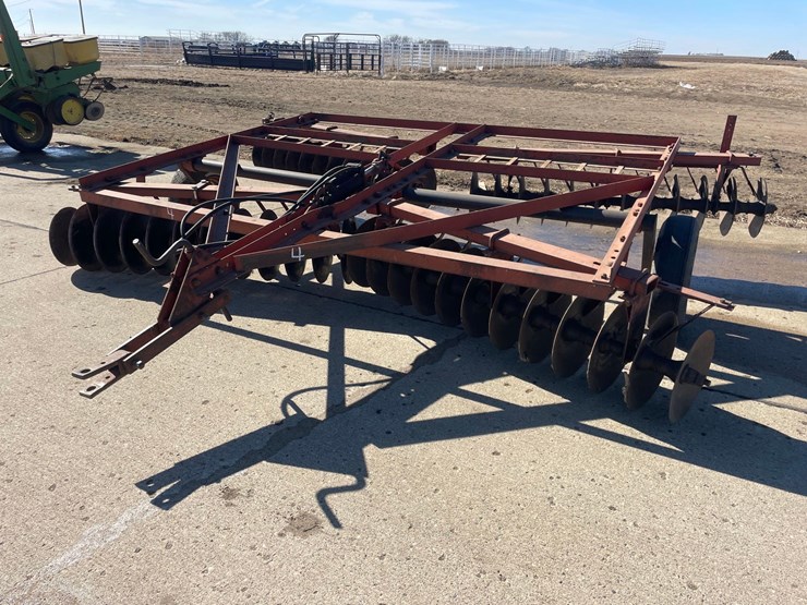 international-370-image-1