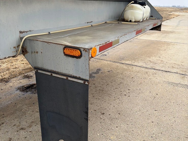 1999-bulkliner-36ft-semi-feed-trailer-image-15