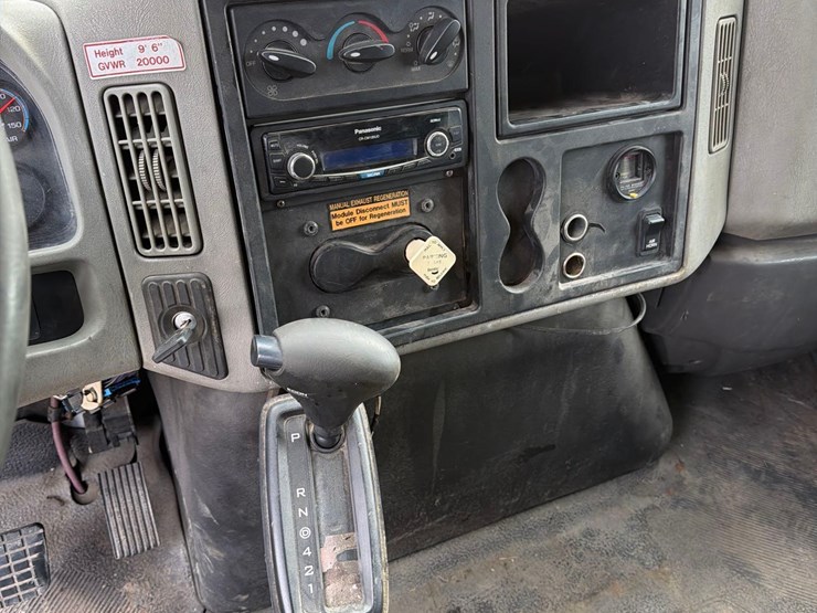 2014-international-4000-image-36