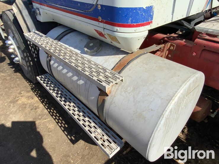 1991-international-9300-image-9