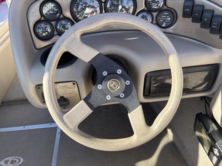 2000-unknown-trailer-image-18